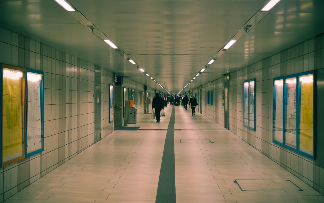 Moderní osvětlení společných prostor jako klíč k úsporám i bezpečnosti v bytových domech